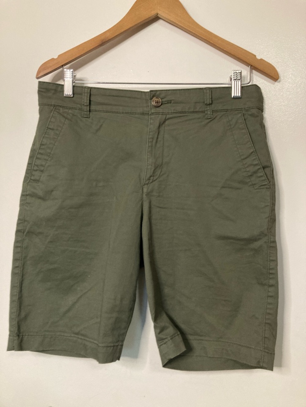 Gap Women’s Shorts 9” Inseam High Waisted Olive Green 6
